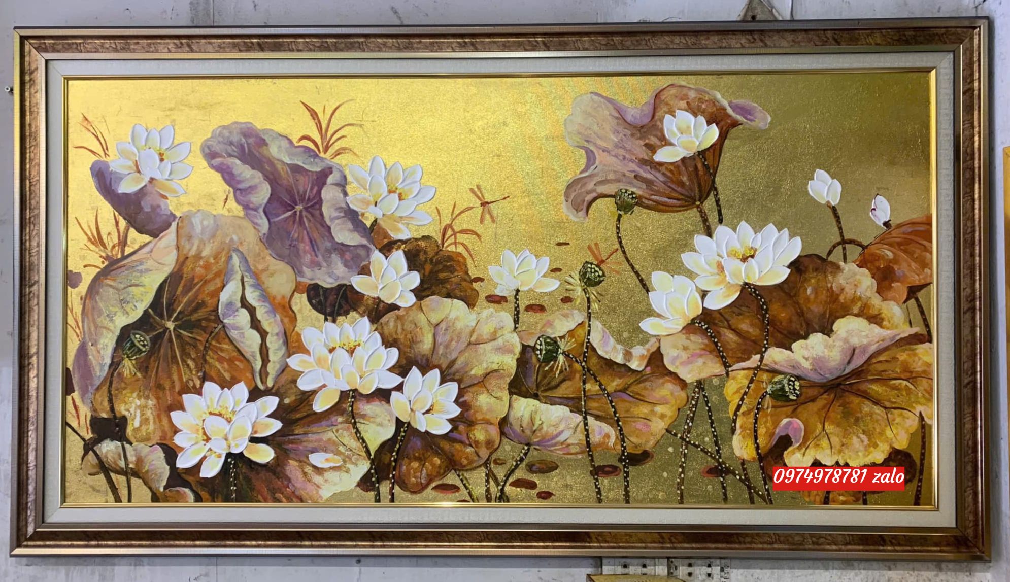 Tranh sen ,hoa sen nổi hiện đại dát vàng TH98